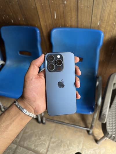 Apple iPhone 15 Pro waterpack mobile phone for sale only no exchange