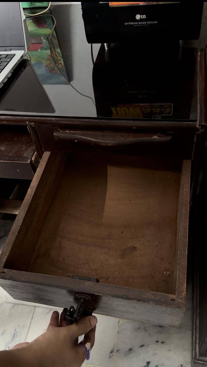 Computer Table 3