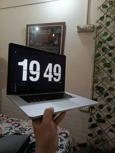 Mac book pro 2013 model