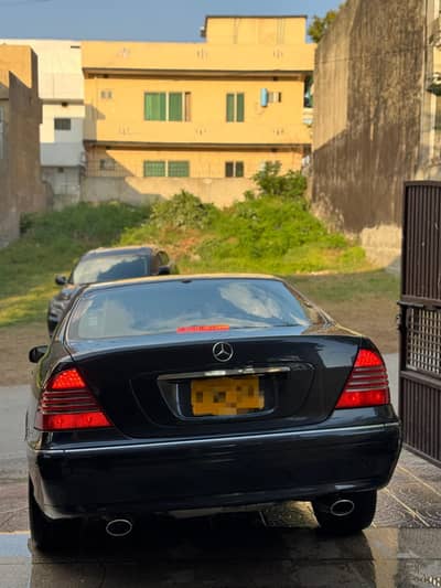 Mercedes Benz S320 2000 model