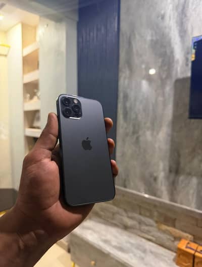 Apple iPhone 12 Pro