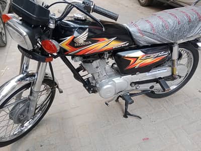 Honda 125 Hyderabad number 21 model