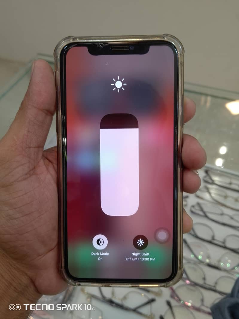 iPhone X 15