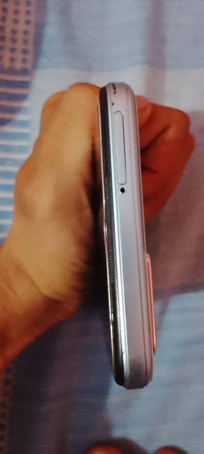Vivo Y21