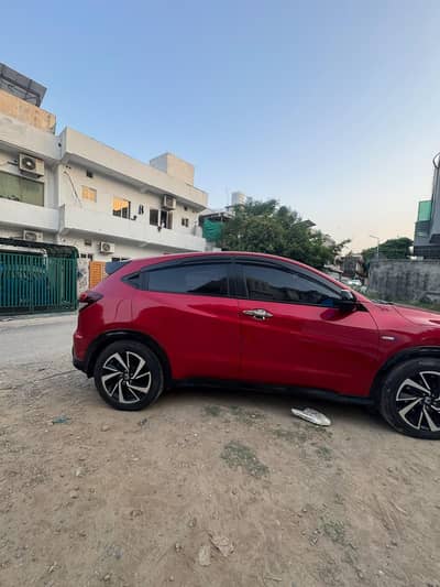 Honda Vezel 2016