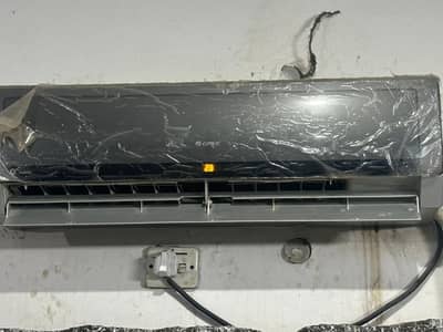 Gree G10 2 year used Model