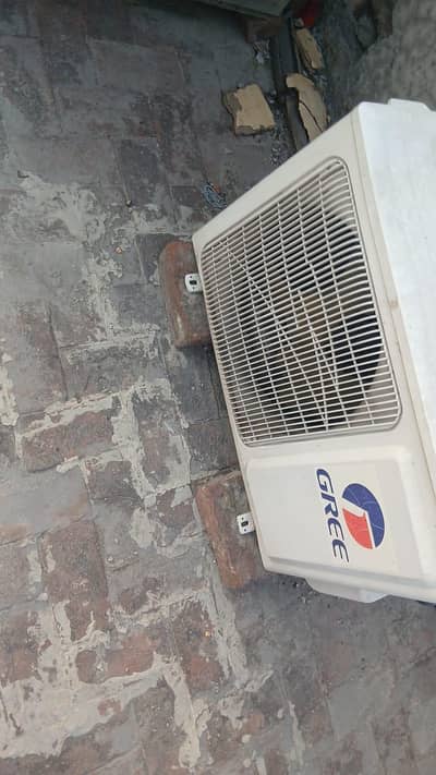 Gree Split AC
