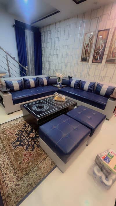L shape sofa with two puffy and centr table  L shape sofa 50 theek hy