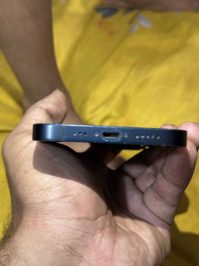 Apple iPhone 13 1