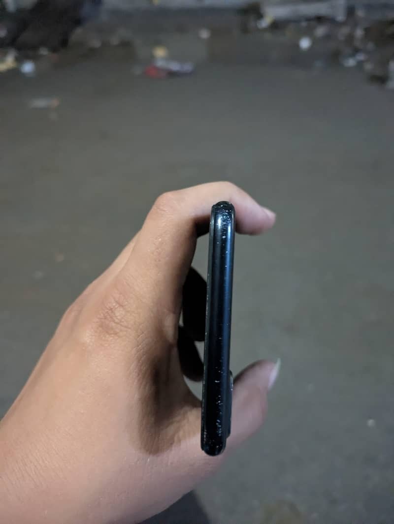Apple iPhone 7 Plus 1