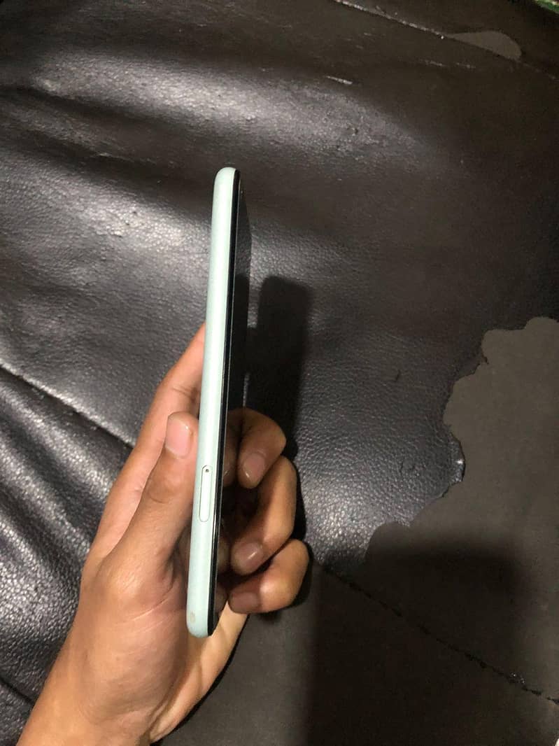 Google Pixel 5 3