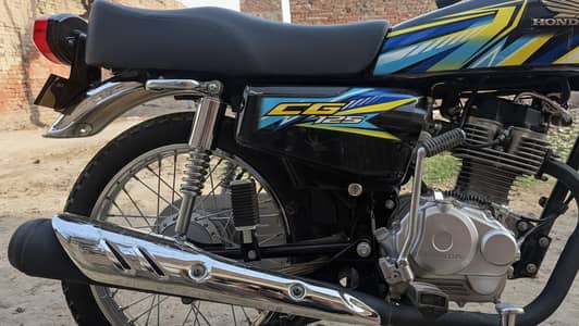 Bike Totel Geniun Need Money 03090398957