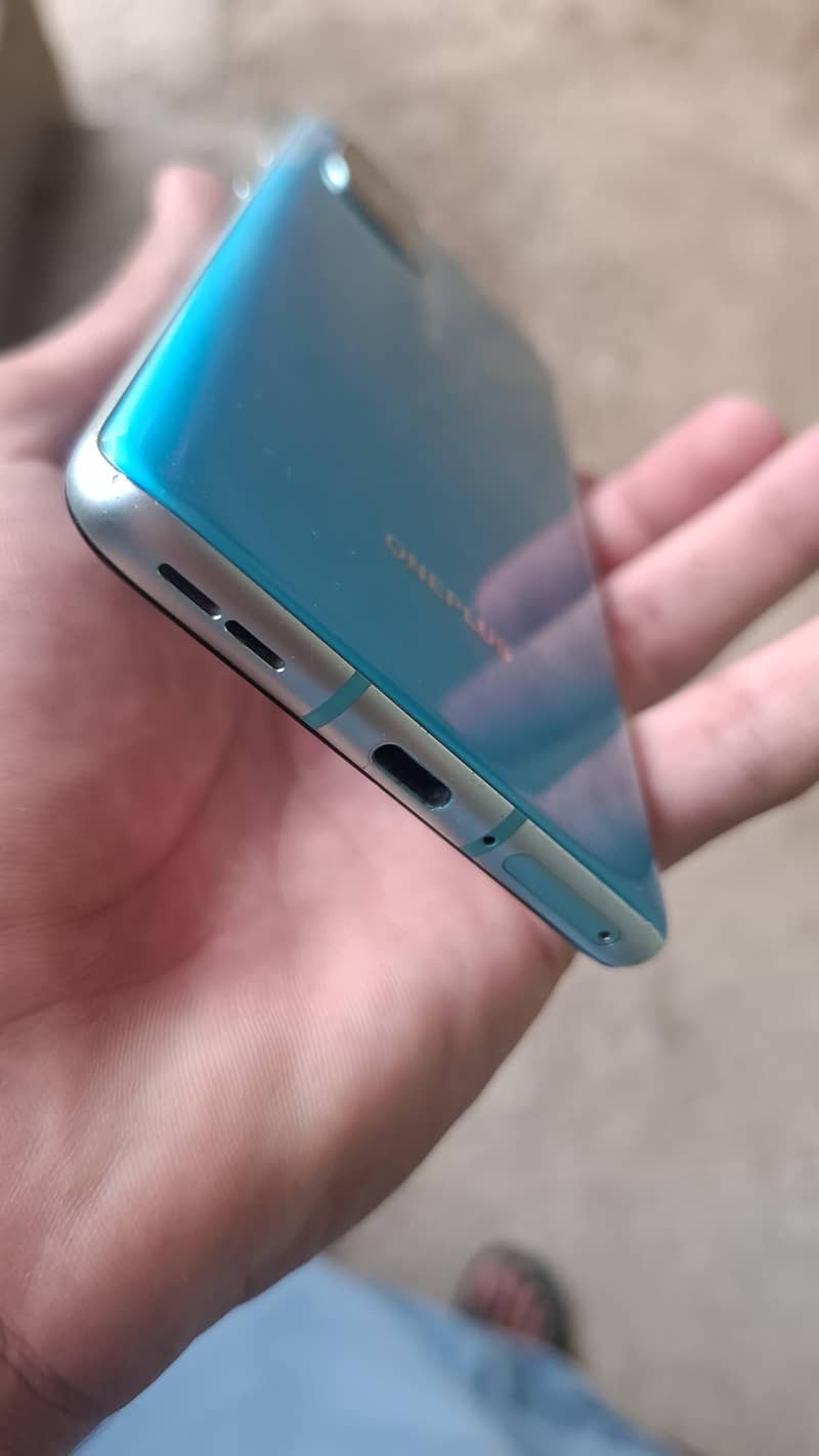 OnePlus 8T 1