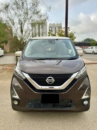 Nissan Dayz highway star S hybrid X pro pilot