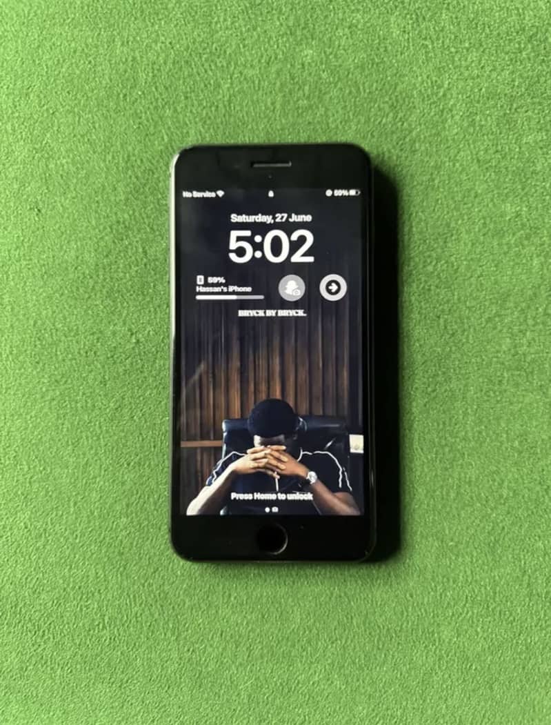iPhone 8 Plus 2