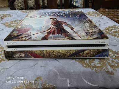 PS4 Slim Special Edition
