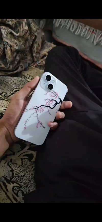 Apple iPhone 15