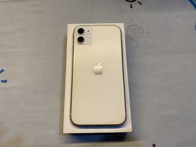 Iphone 11 64GB White Color with Box Condition 10/10