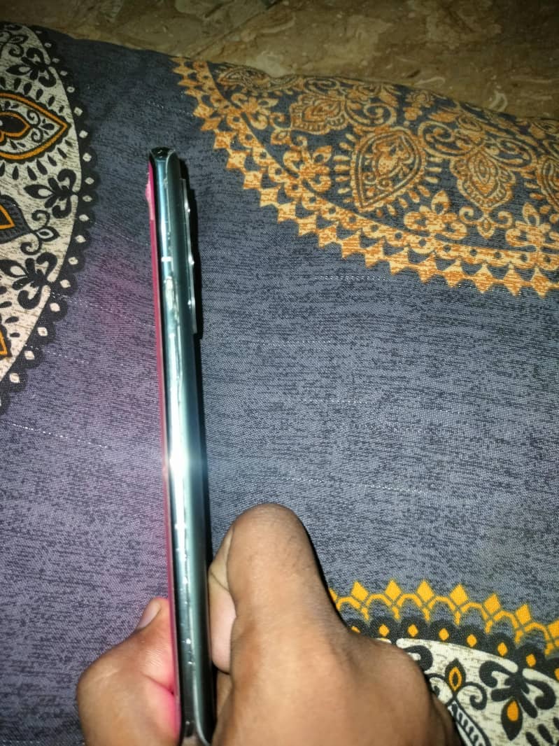 One Plus 9 Pro 4
