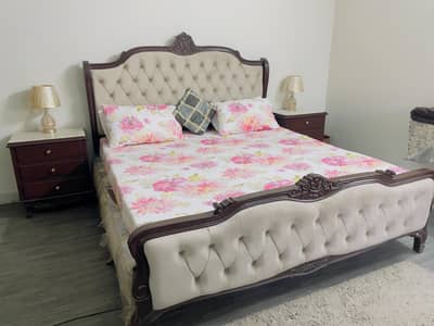 Bed with side tables, dressing table and mattress