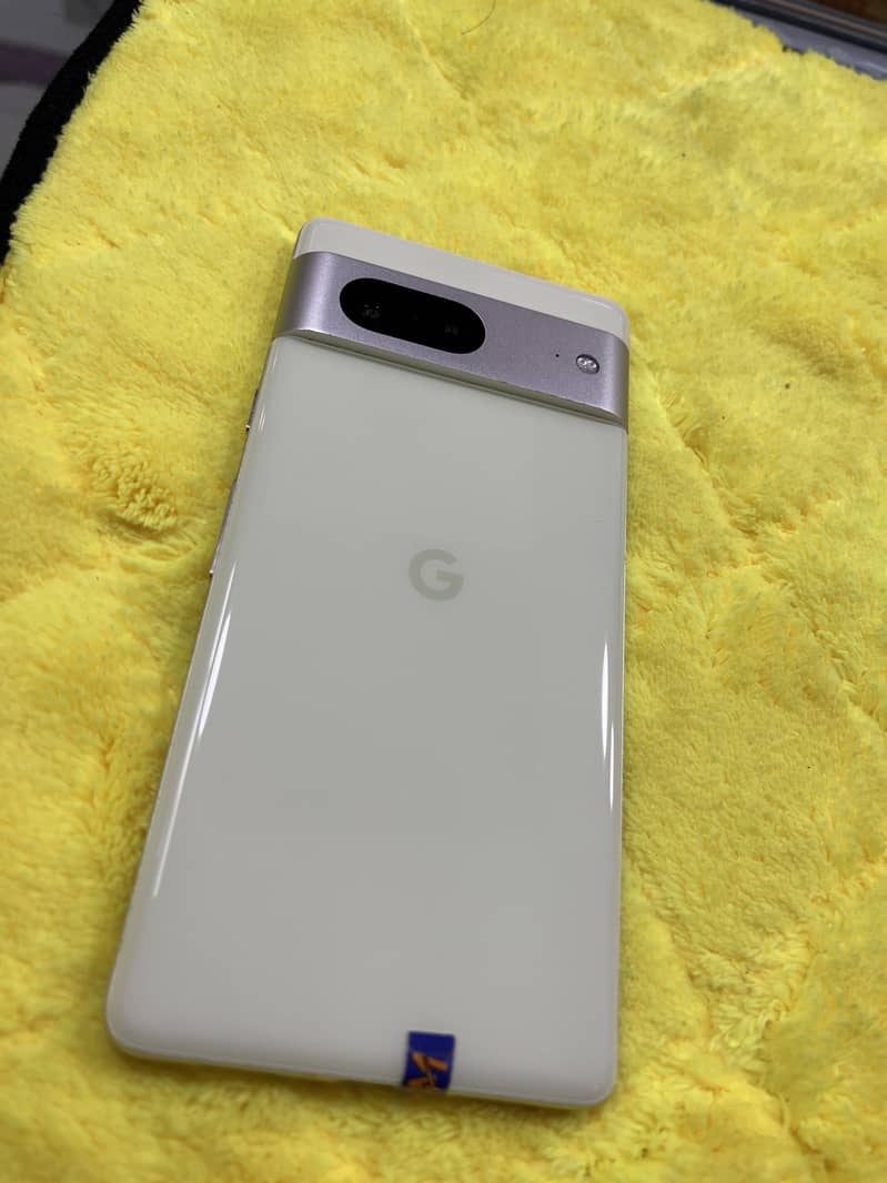 Google Pixel 7 3