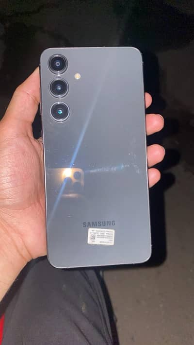 Samsung S24FE