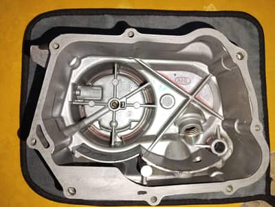 Clutch Cover Magnet Cover Chain Cover for sell only 6500