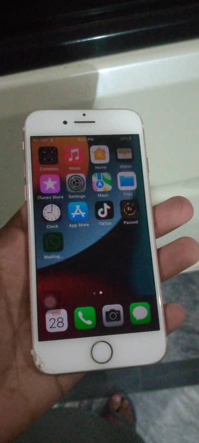 Apple iPhone 7