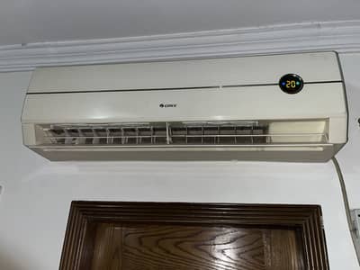 Gree 1.5 Ton AC Non Inverter