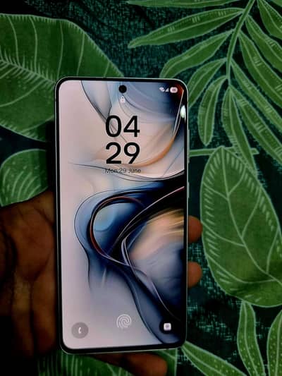 Samsung Mobile S21 FE official pta 58000 fixed price