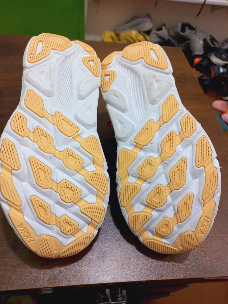 Hoka Shoes 5
