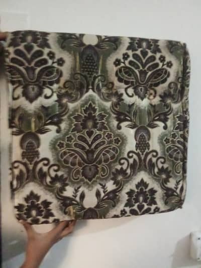 10 PCs Sofa cushions urgent sale only serious buyers contact