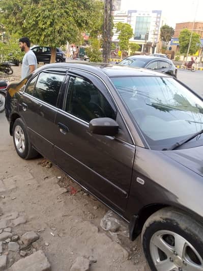 Honda Civic Oriel 2005