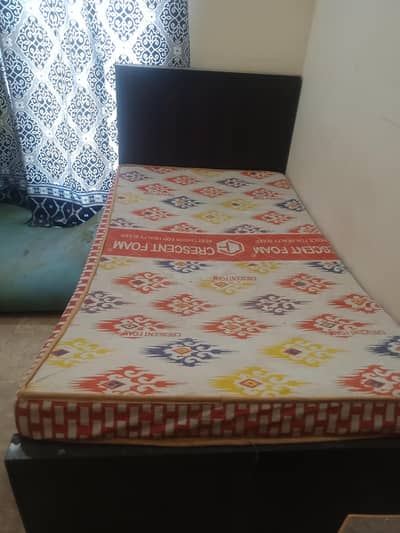 single bed for sale in alfalah near lums dha lhr