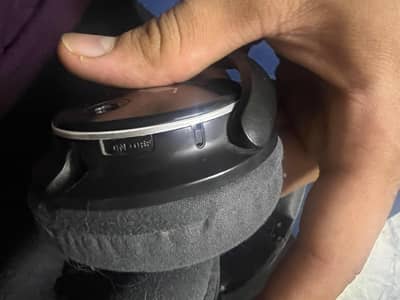 headphones company NIA good condition