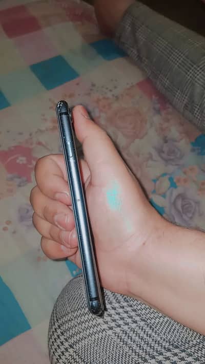 Apple iPhone 8