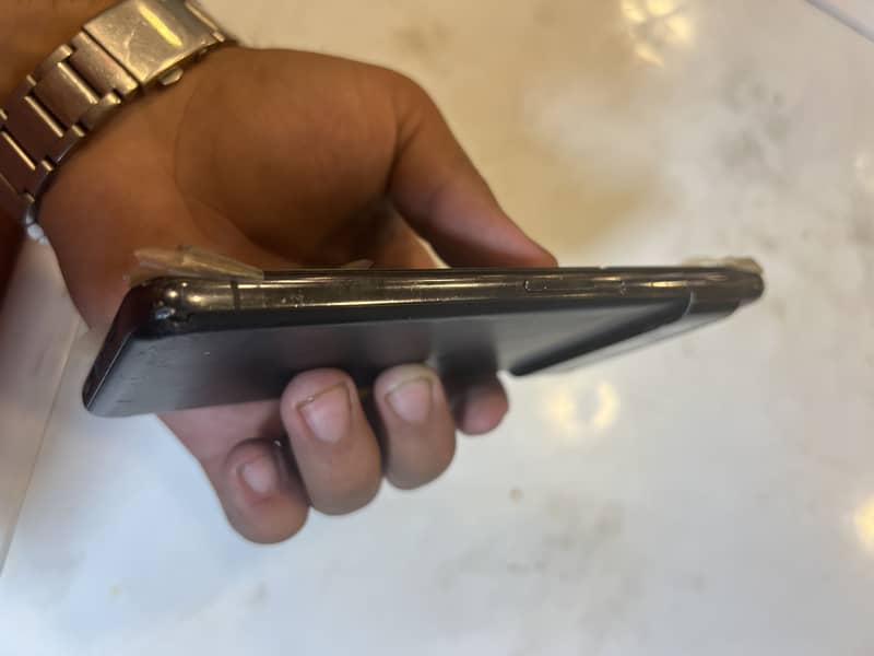 Google pixel 8pro 4