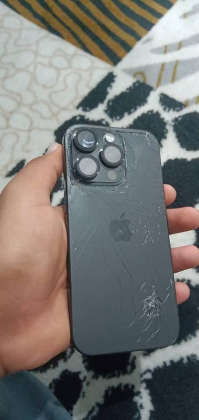 Apple iPhone 16 Pro