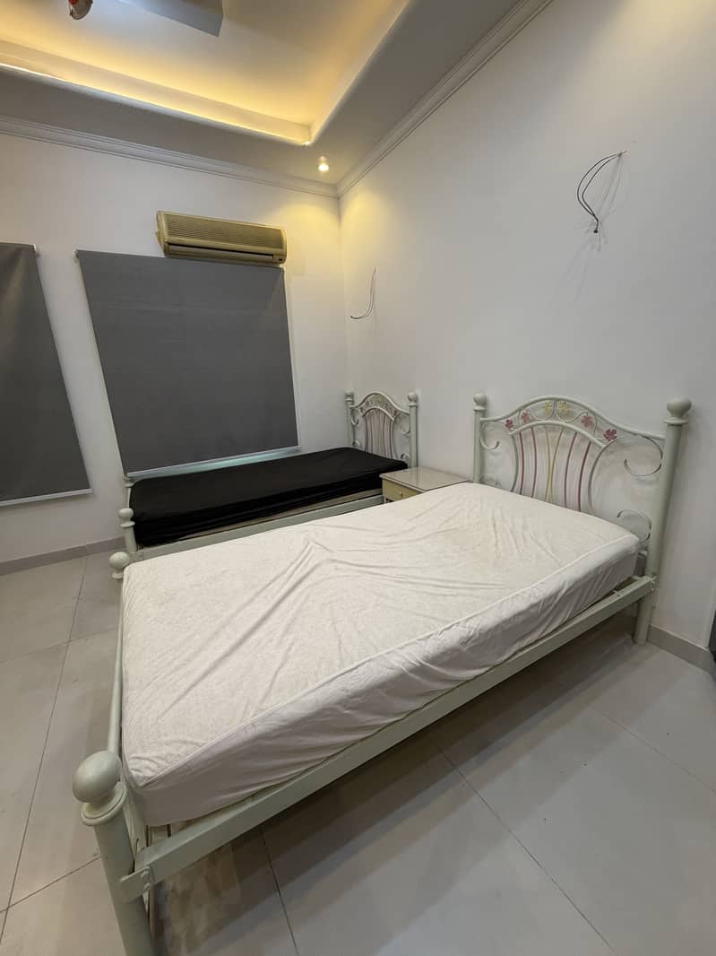 Single beds set 5