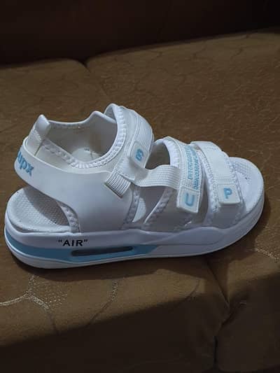 air max sandals size 6number