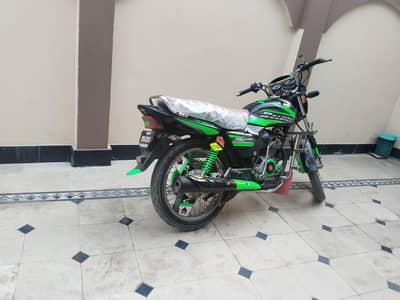delux 125