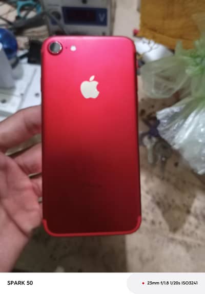 Apple iPhone 7