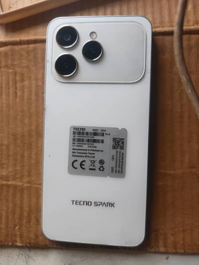 Tecno spark 40