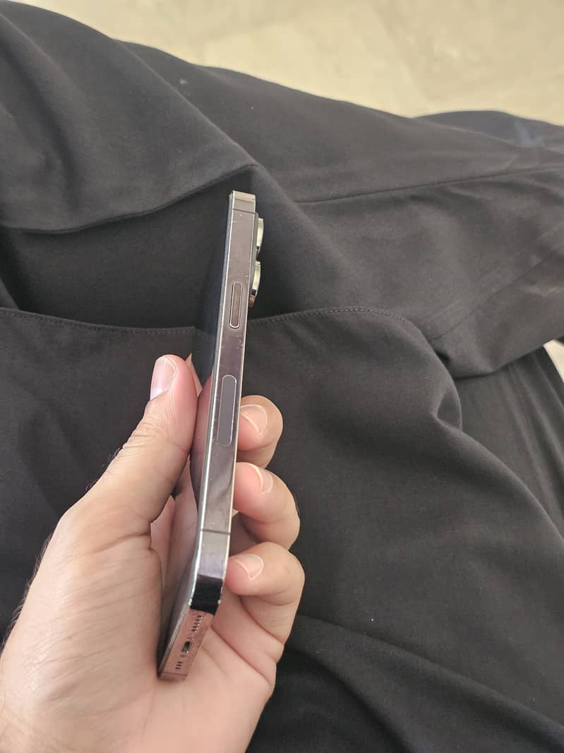iPhone 14 Pro sim working 5