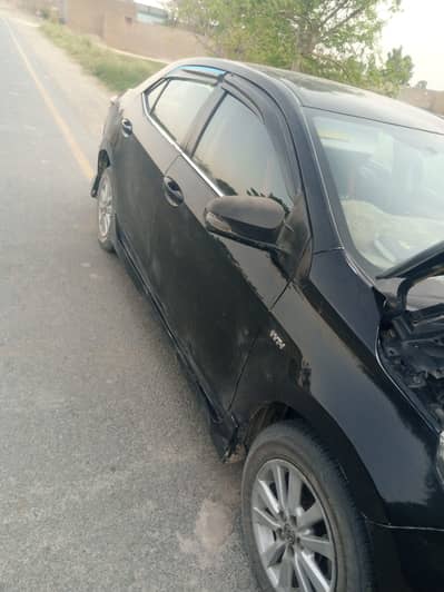 Toyota Corolla GLI 2015 For urgent sale
