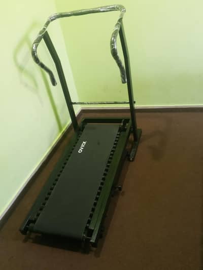 Treadmill running machine by Super sports