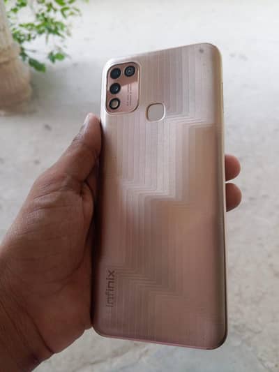 Infinix Hot 11 Play