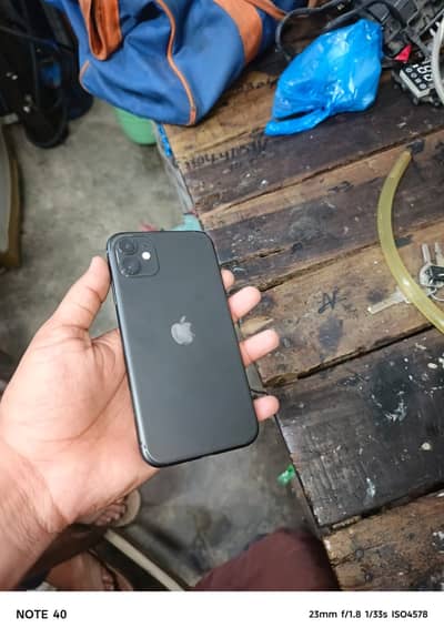 Apple iPhone 11