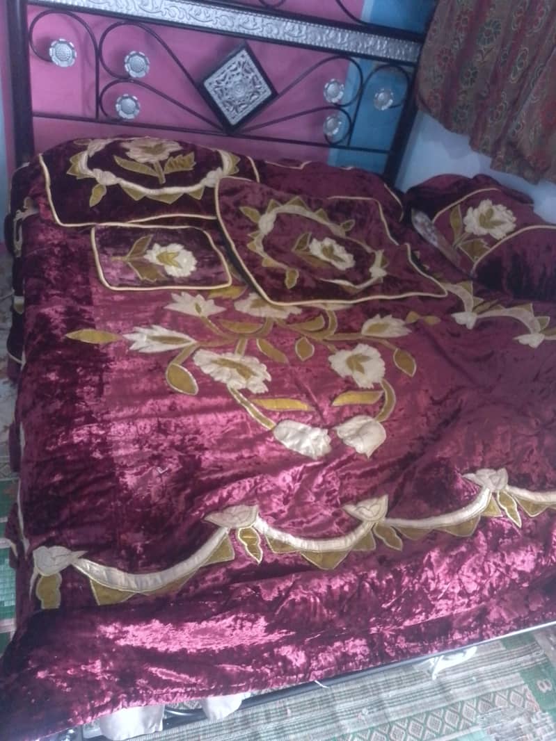 2 bedsheets designs 1