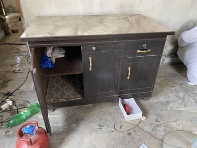 iron stand in fresh condition